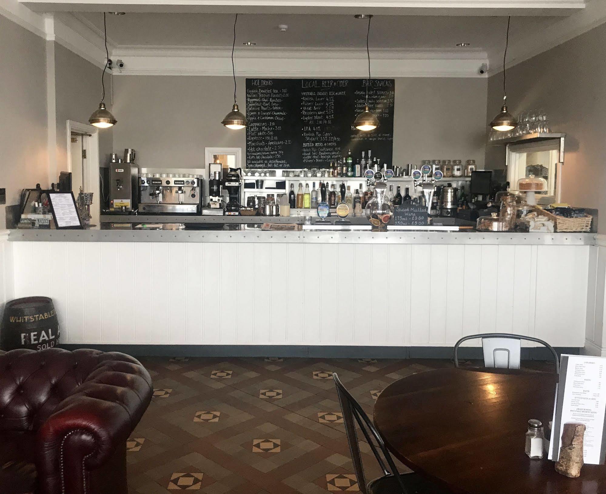 Hotel Continental Whitstable Esterno foto